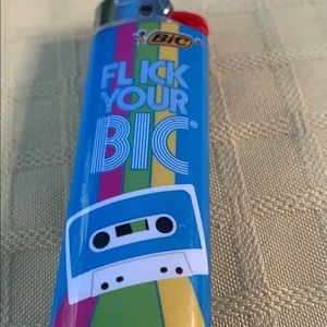 Meet your Posher, Dee